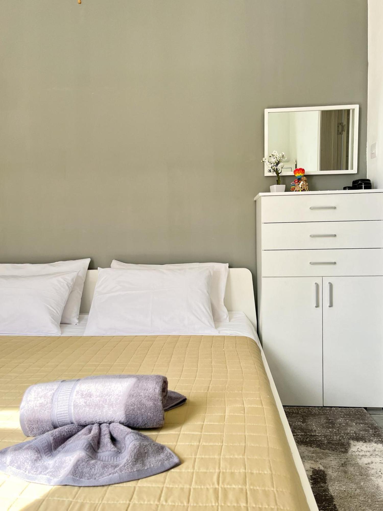 Maria & Matthias - Apartments In Central Of Floriana Εξωτερικό φωτογραφία
