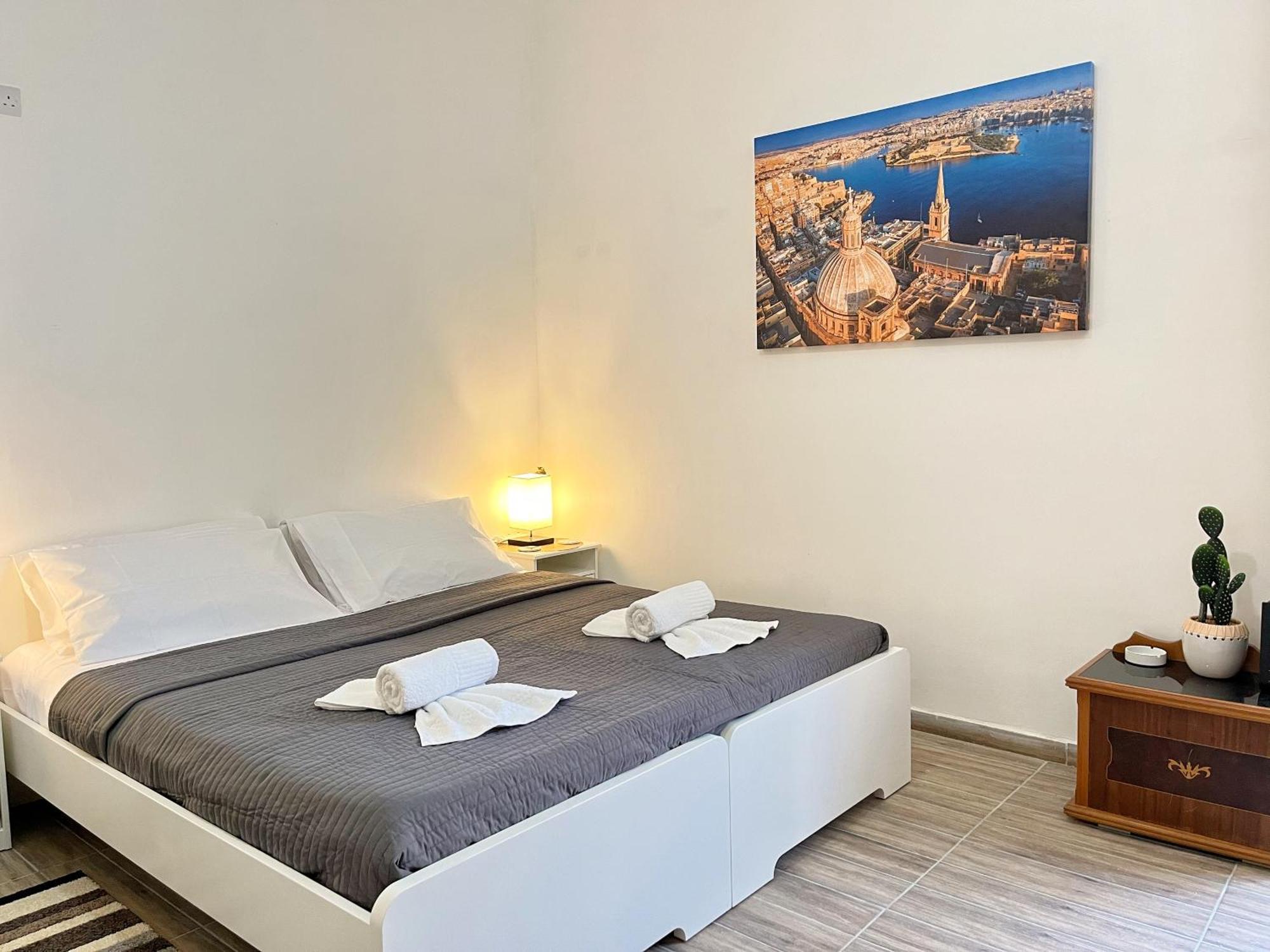 Maria & Matthias - Apartments In Central Of Floriana Εξωτερικό φωτογραφία